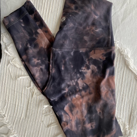 Lululemon align 23” crop - Picture 2 of 5